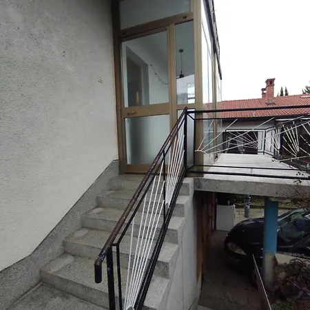The Loft Apartment *